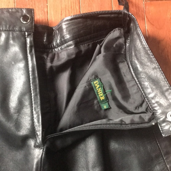 Danier Leather High Waisted Trousers - Picture 16 of 17